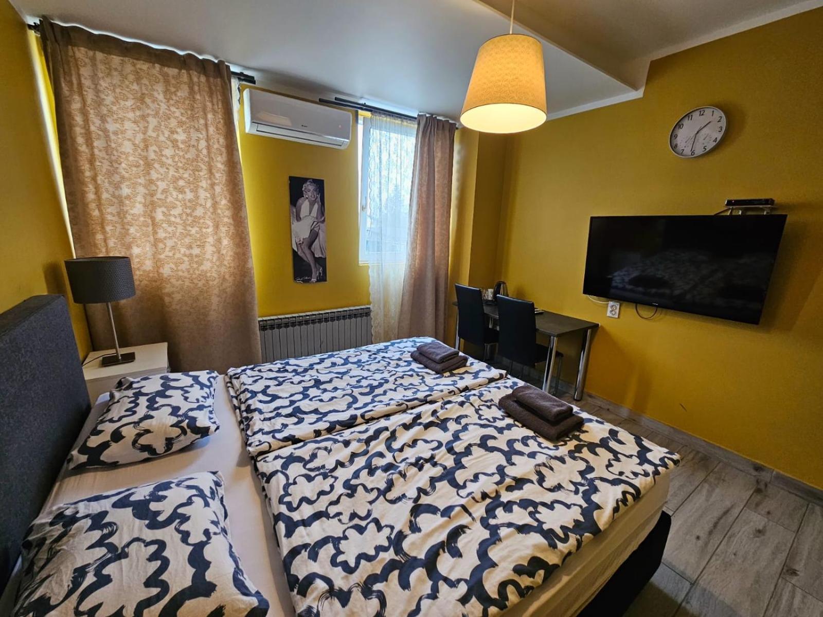 Royal Apartments & Rooms ซาเกร็บ ภายนอก รูปภาพ